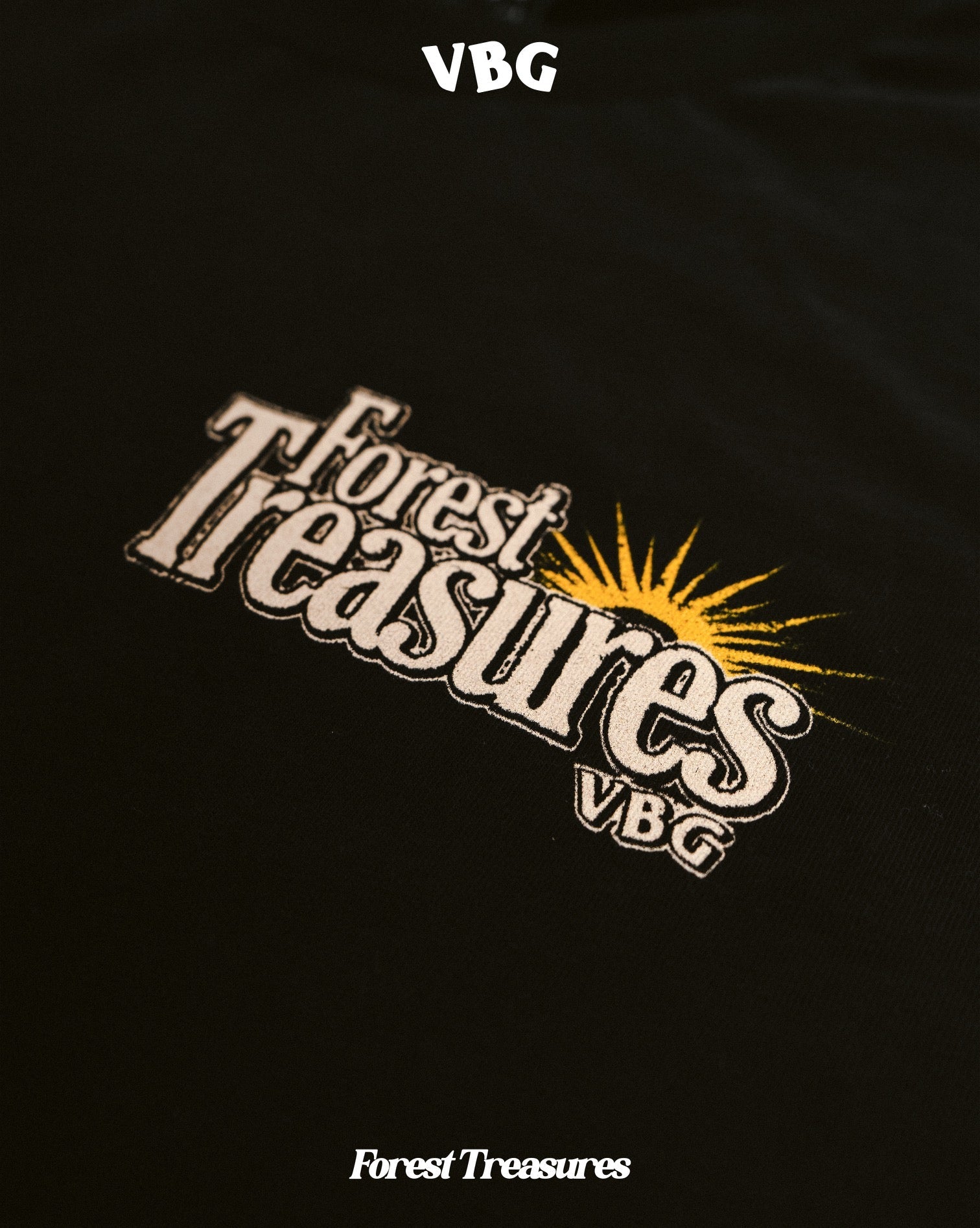 "Forest Treasures Logo" T-Shirt - Black - VBG