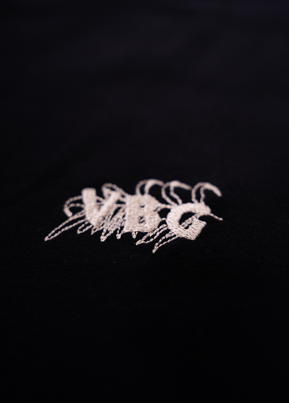 "Leaf Stitch" T-Shirt - Black - VBG